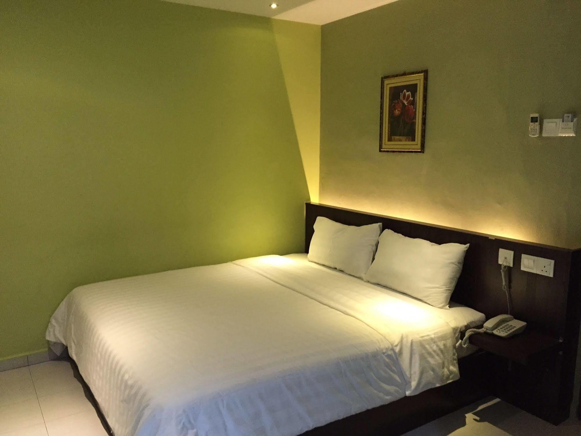 Hotel Vistana Micassa Taiping Exteriör bild